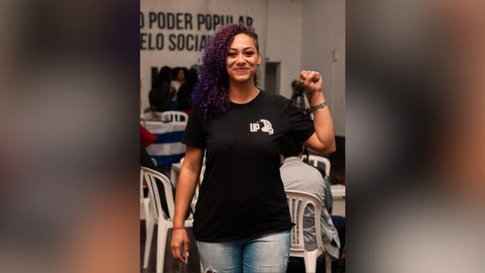Nathália Melo, candidata a vice-governadora de SC pela UP, defende participação popular nas decisões e fim da escala 6×1