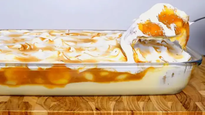 Chico balanceado: sobremesa típica do Sul do Brasil mistura bananas, caramelo, creme e merengue em combinação de sabores