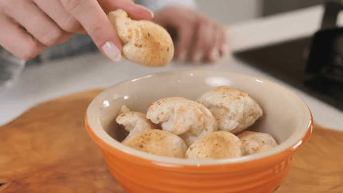 Nutricionista ensina pão de queijo fit com tapioca e cottage: fica pronto na air fryer e leva poucos ingredientes
