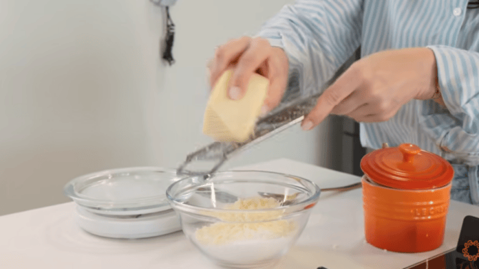 Nutricionista ensina pão de queijo fit com tapioca e cottage: fica pronto na air fryer e leva poucos ingredientes