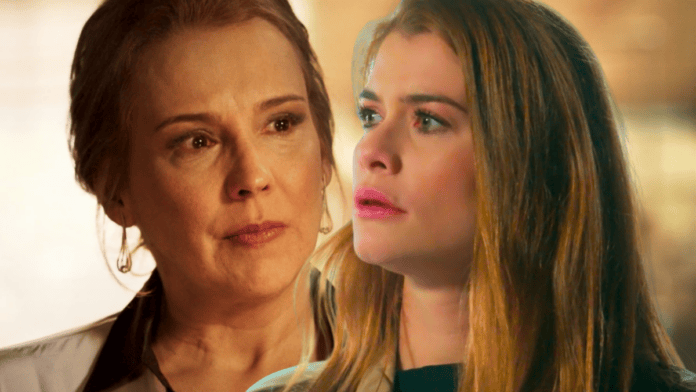 Emília (Ana Beatriz Nogueira) e Lívia (Alinne Moraes) em cena de Além do Tempo, novela em reprise na edição especial da TV Globo
