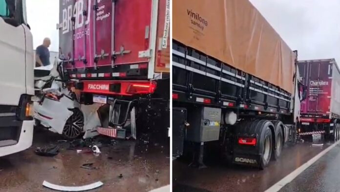 Engavetamento e colisão entre carretas deixam 6 km de congestionamento na BR-101 em Joinville