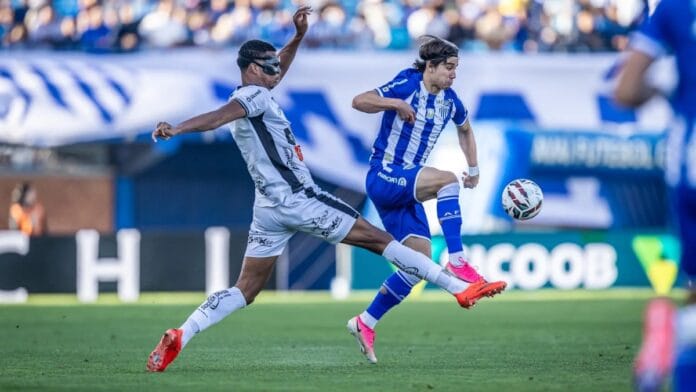 Avaí não aproveita maior público do ano, empata com o Athletic e segue ameaçado na Série B