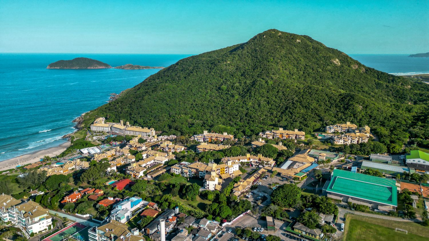 conheça o Santuário da Natureza do Costao do Santinho — Entre o mar e a mata