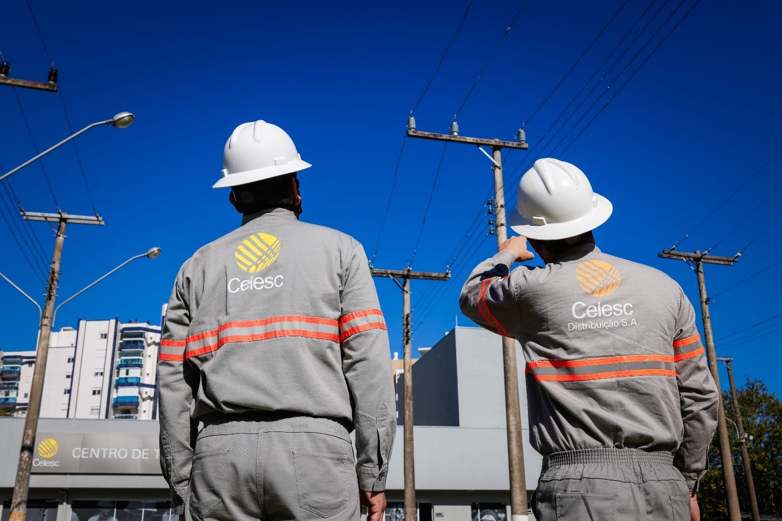 Região: Antes do verão, Celesc investe R$ 2,8 milhões para reforçar energia nas praias da Grande Florianópolis