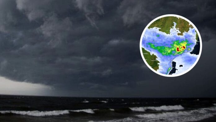 Ciclone ganha força na costa do Brasil e coloca 4 estados na rota de chuvas severas nos próximos dias