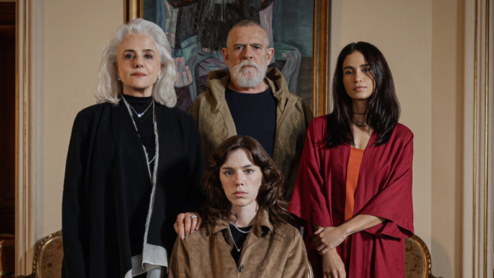 Dom de Iludir série da Netflix com Marieta Severo é baseada em casos reais de golpes espirituais e financeiros (14)