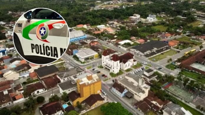 Dupla é alvo de tentativa de assassinato e um homem acaba atingido por tiros no rosto em SC
