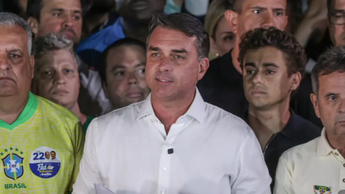 Dark Horse e relação com bets: as investigações que pesam contra Flávio Bolsonaro no STF após derrota na eleição