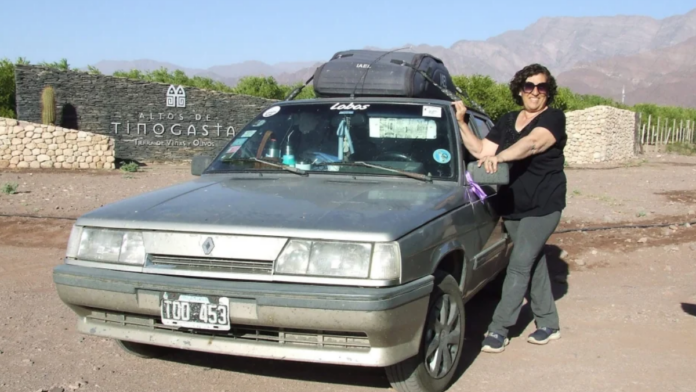 Idosa de 67 anos transforma carro de 1991 em “motorhome” e decide viajar sozinha pela Argentina