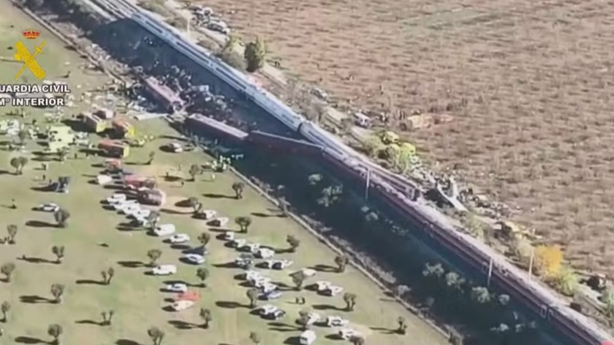 Região: Colisão entre dois trens de alta velocidade na Espanha deixa mais de 30 mortos