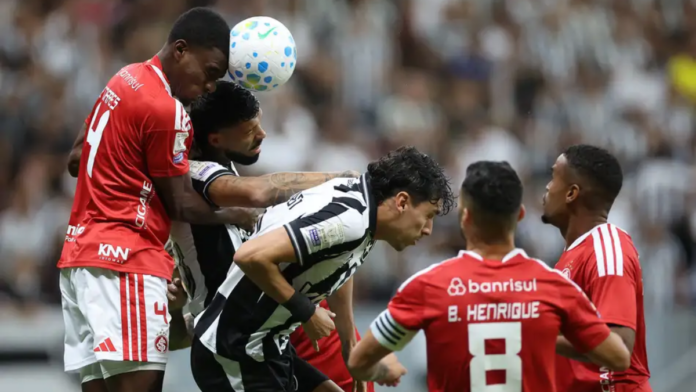Botafogo e Internacional se enfrentam pela Série A (Foto: Vitor Silva / Botafogo)