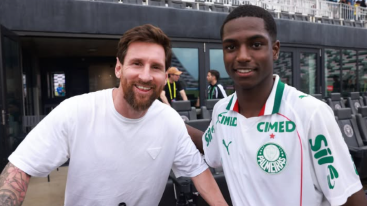 cria da Academia é eleito o melhor em campo contra o Barcelona em torneio de Messi — Dembélé do Palmeiras