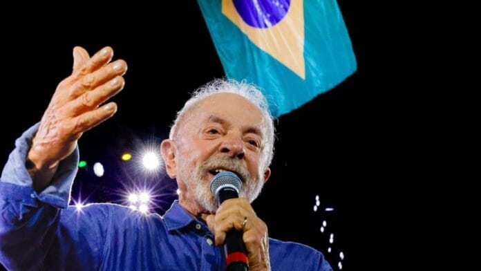 “Ofendida por alguns que não querem respeitar a religião do outro”, diz Lula sobre Nossa Senhora
