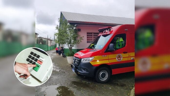 Mesário sofre convulsão durante votação, fica desorientado e precisa ser levado ao hospital durante eleições em SC