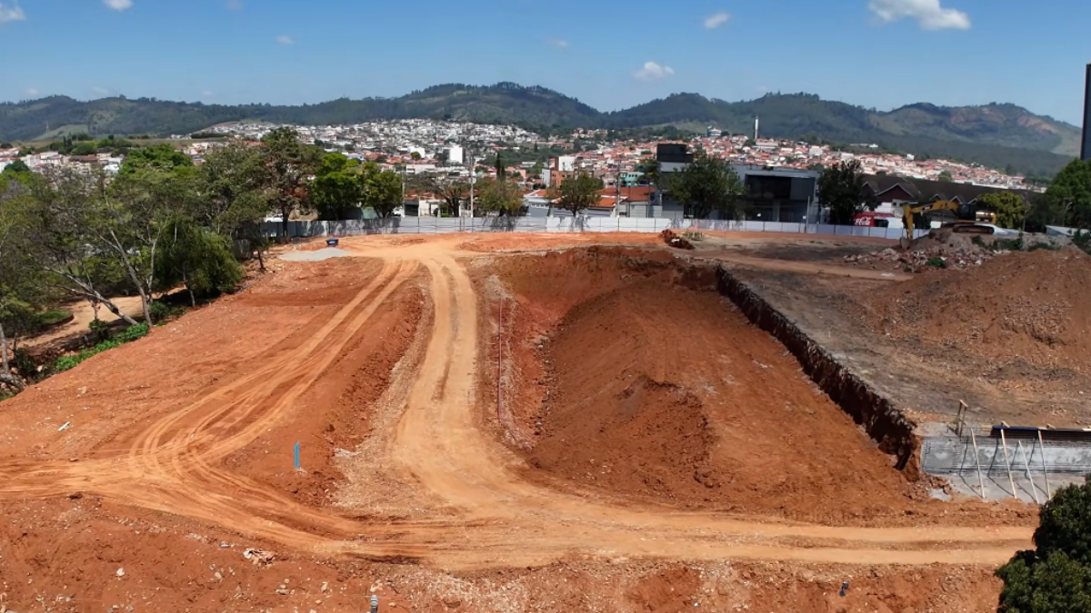 Toma R Novo estádio da Série A começa a tomar forma com paredes de concreto ...