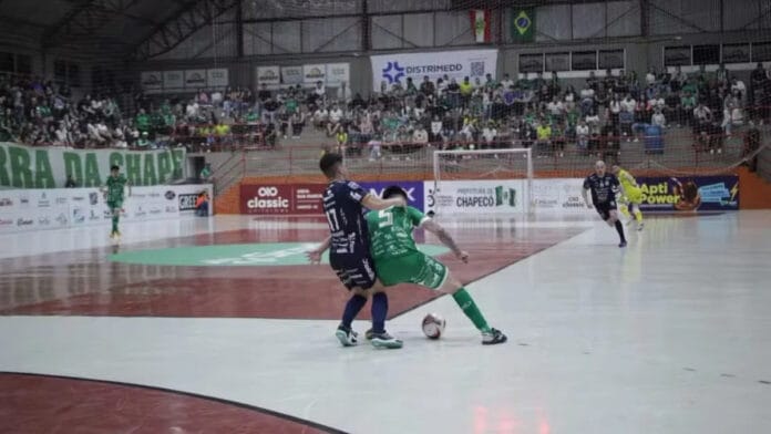 Chapecoense e São Lourenço decidem uma das vagas nas semis (Foto: Roger Silva, Chapecoense Futsal)