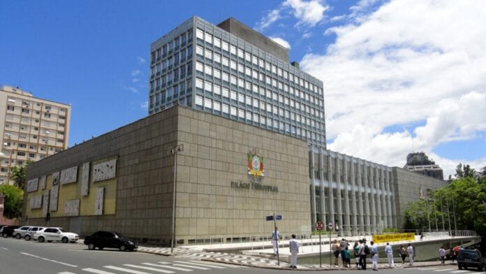 Palácio Farroupilha é a sede da Alers
