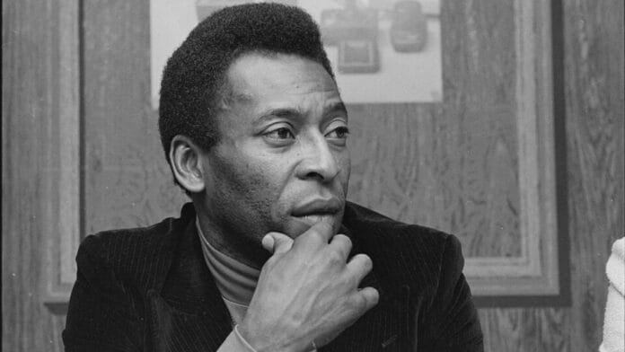 Pelé deixou fortuna de até R$ 80 milhões, mas herdeiros seguem sem receber quase quatro anos após sua morte