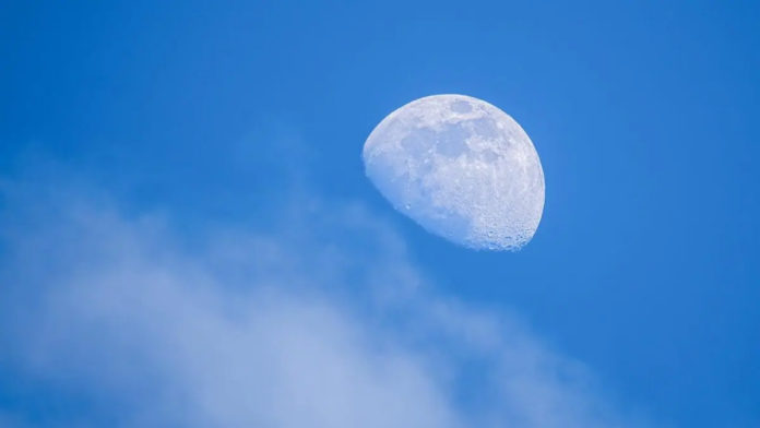 Qual a fase da Lua hoje? 16/10/2026