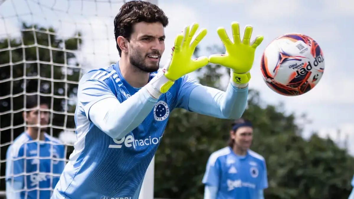Em destaque: Tottenham se aproxima e Cruzeiro aceita propostas de R$ 121 milhões pelo goleiro Otávio