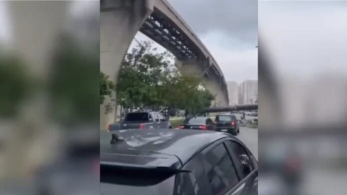 Guindaste caído em monotrilho em São Paulo