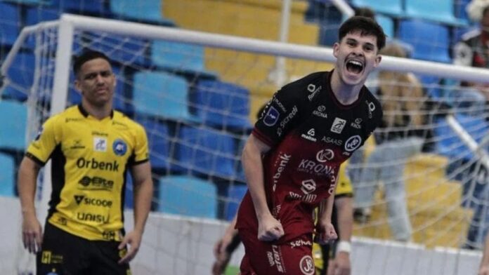 JEC vence o Tubarão pelo jogo de ida das quartas de final do Campeonato Catarinense de Futsal Série Ouro