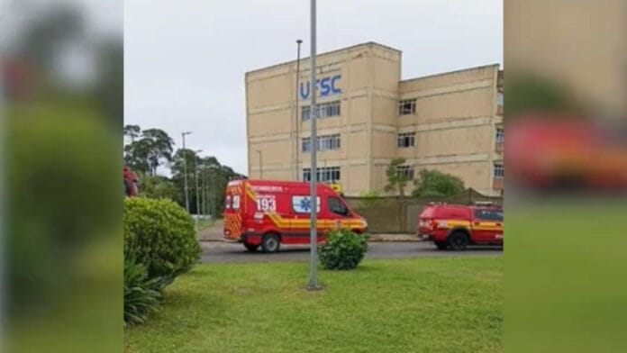 Vazamento de produto químico força evacuação de prédio da UFSC, pessoas registram sintomas e atividades são canceladas