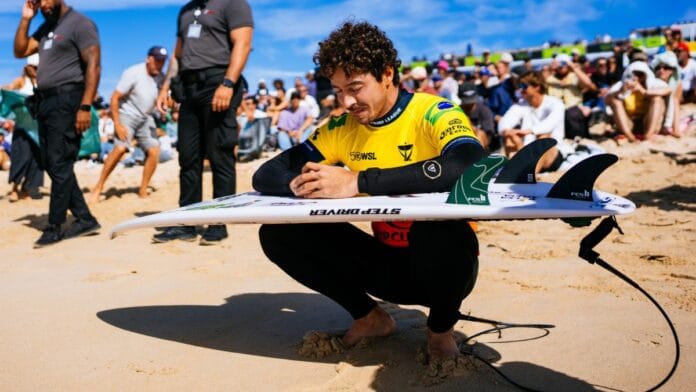Yago Dora enfrenta algoz do Brasil na semifinal do CT de Peniche e defende posição de Medina no ranking da WSL