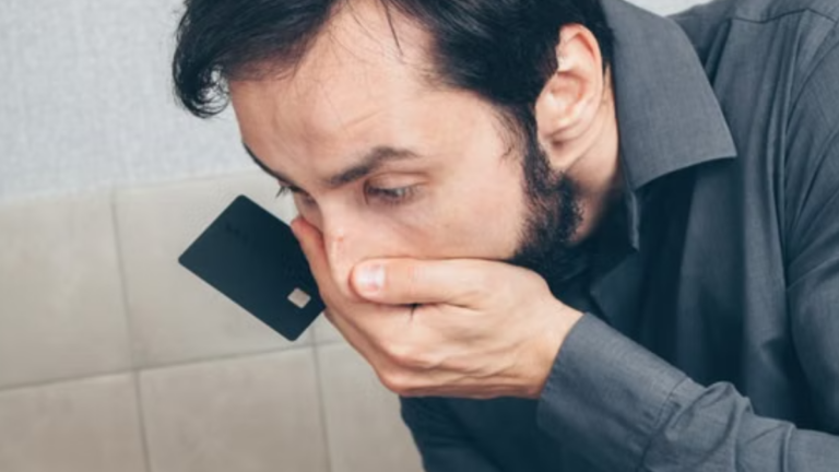 Verifique promessas vantajosas demais antes de tomar qualquer decisão importante (Foto: Mikhail Nilov / Pexels)