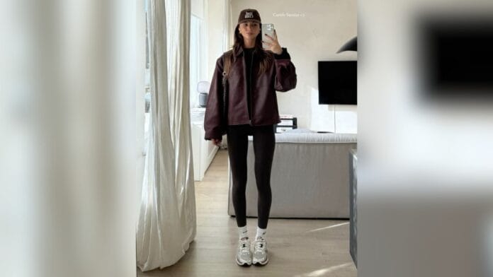 mulher com casaco oversized