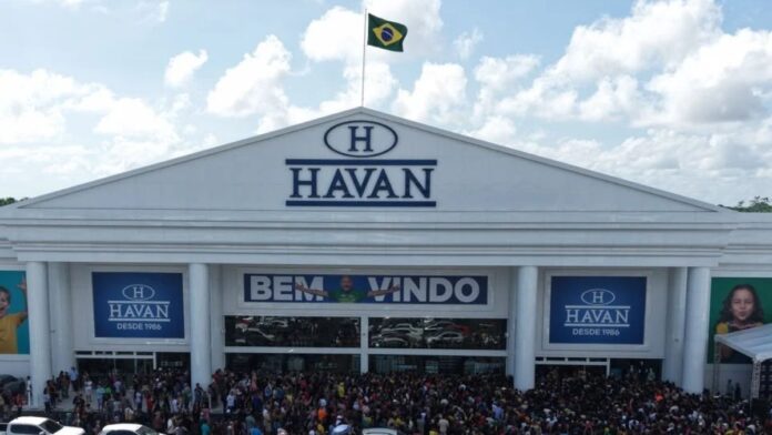 Havan recebe 3,5 mil currículos para preencher 200 vagas de emprego em nova loja; oportunidades vão de vendedor a caixa
