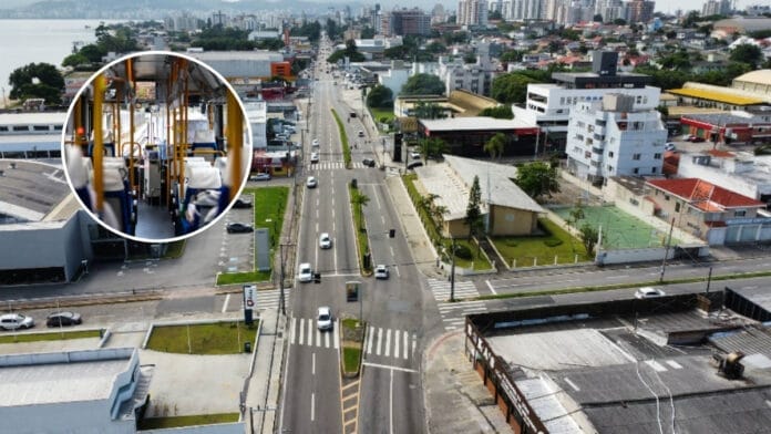 Homem é preso após se masturbar enquanto olhava para passageira dentro de ônibus em Florianópolis