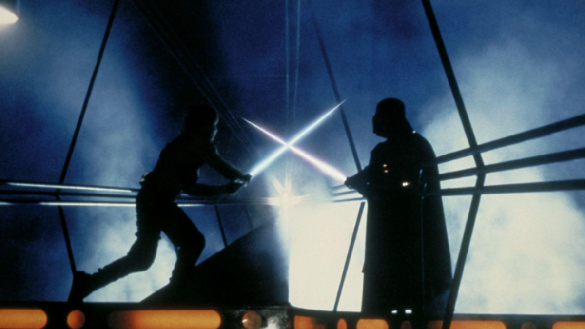 Mesmo após a queda da antiga Ordem, Yoda e Obi-Wan mantiveram os ensinamentos Jedi vivos ao treinar Luke Skywalker (Foto: Divulgação / Lucasfilm / IMDb)