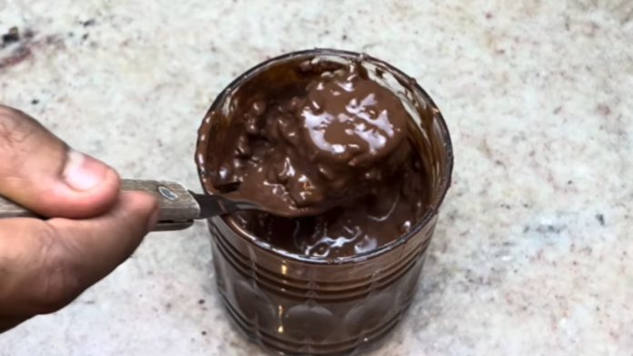 Sorvetinho de banana leva só 3 ingredientes e é fácil de fazer