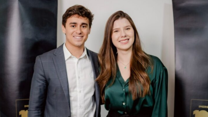 Candidata de Nikolas Ferreira em SC leva mais de 50 mil votos para deputada federal, mas fica sem mandato