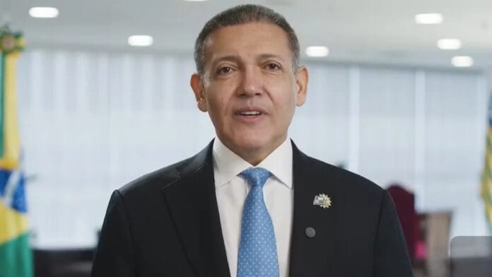 “Dentro do esperado”: Nunes Marques aponta normalidade na votação e prevê resultado final até 21h