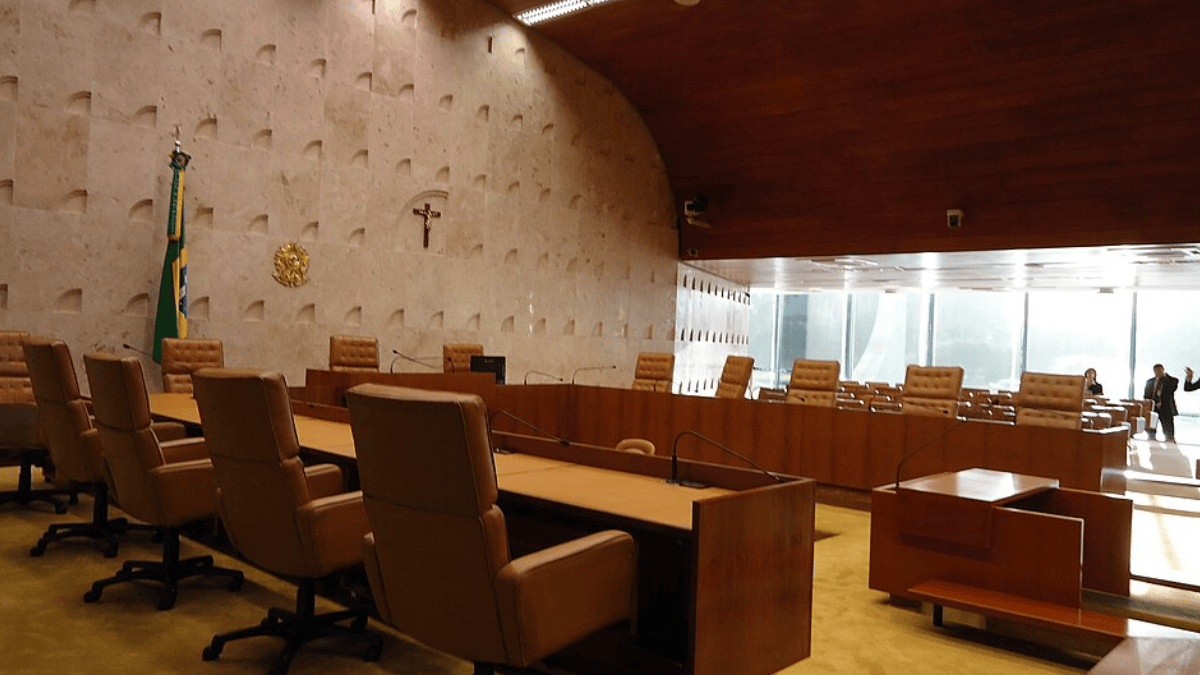 STF retomou em 2025 o julgamento do Tema 381 e formou maioria no recurso, mas adiou a proclamação do resultado para analisar outra ação sobre o assunto (Foto: Yuri Ikeda / Wikimedia Commons)