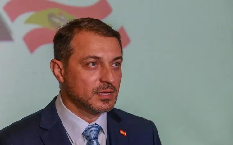 Carlos Moisés é pré-candidato do Republicanos a governador em SC
