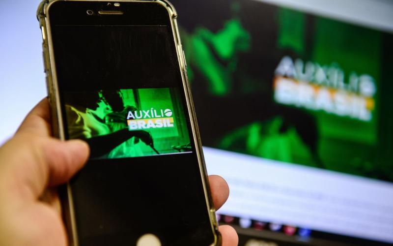 Auxílio Brasil