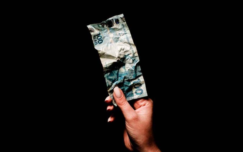 nota 100 reais dinheiro